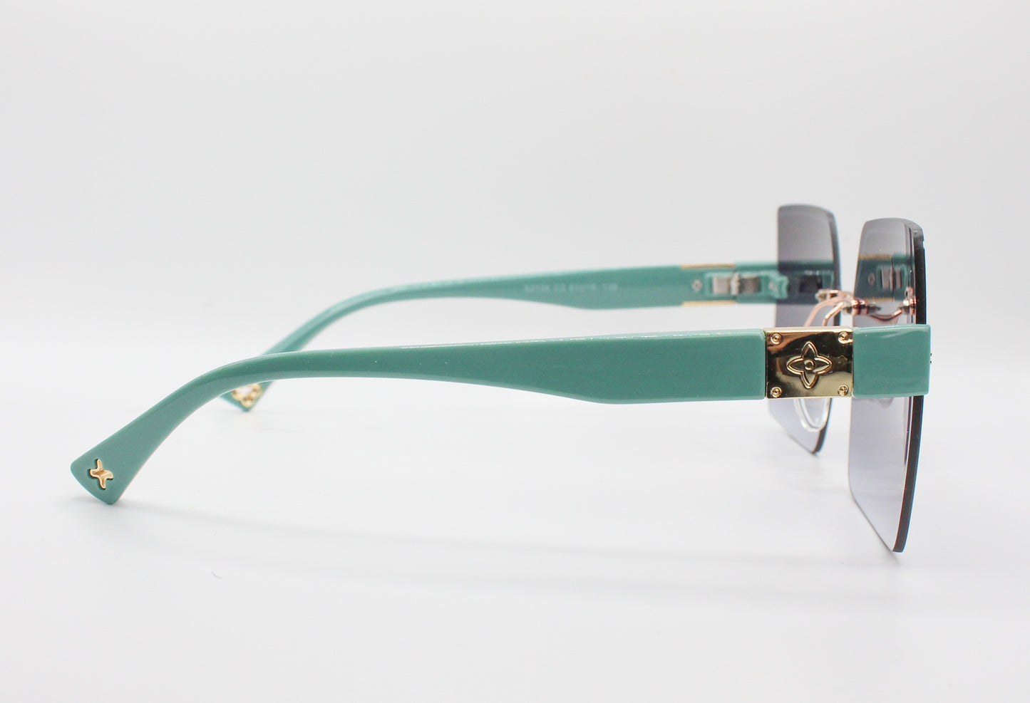 "Slayed" Oversize Rimless Square Sunglasses